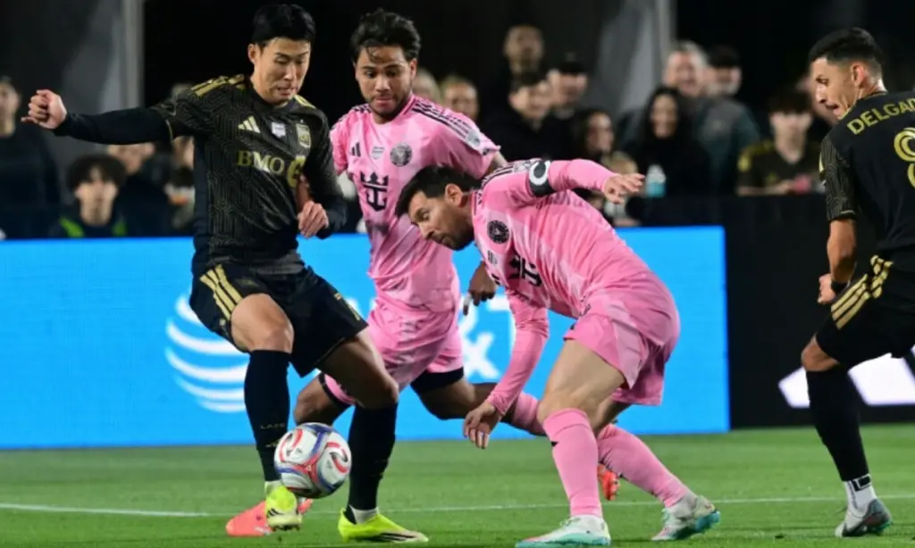 HLV LAFC chấm A+ cho màn khóa chặt Messi